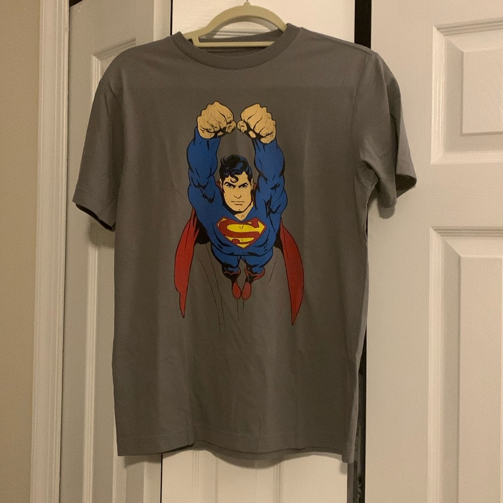📚Back to School Cool! 🍎 Boy’s Old Navy Superman shirt, Size XL